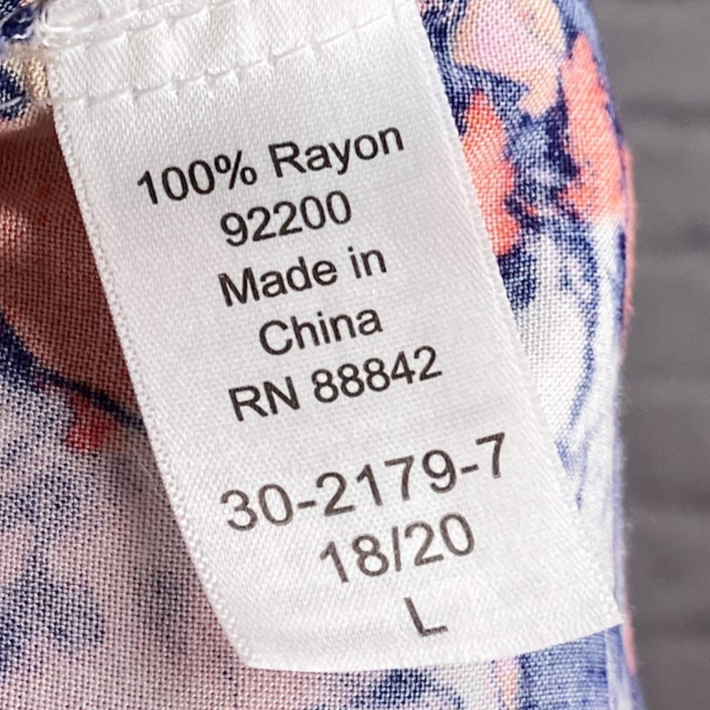 Woman Within 18/20  White Purple Pink Floral Rayon Button Front‎ Top Blouse Plus - Picture 4 of 4